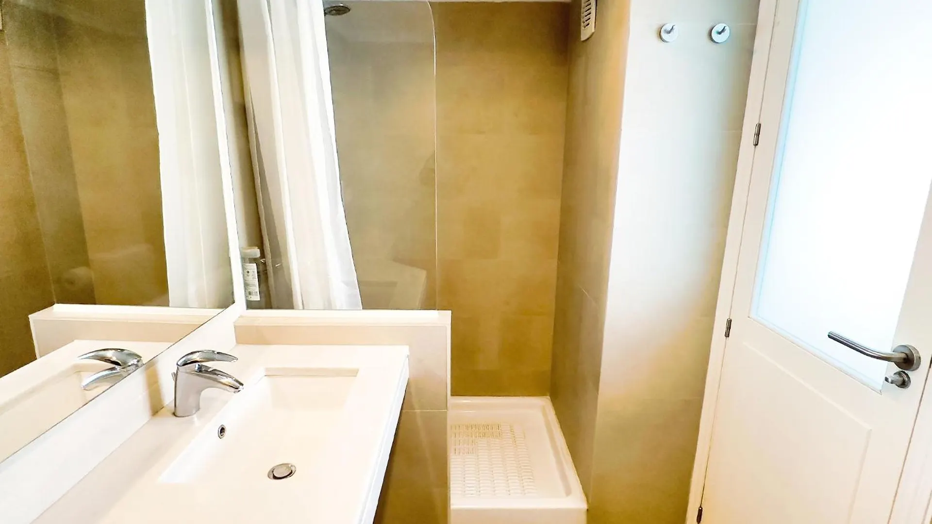 Daire Skol 302 Super One-Bedroom Duplex With Sea Views Marbella