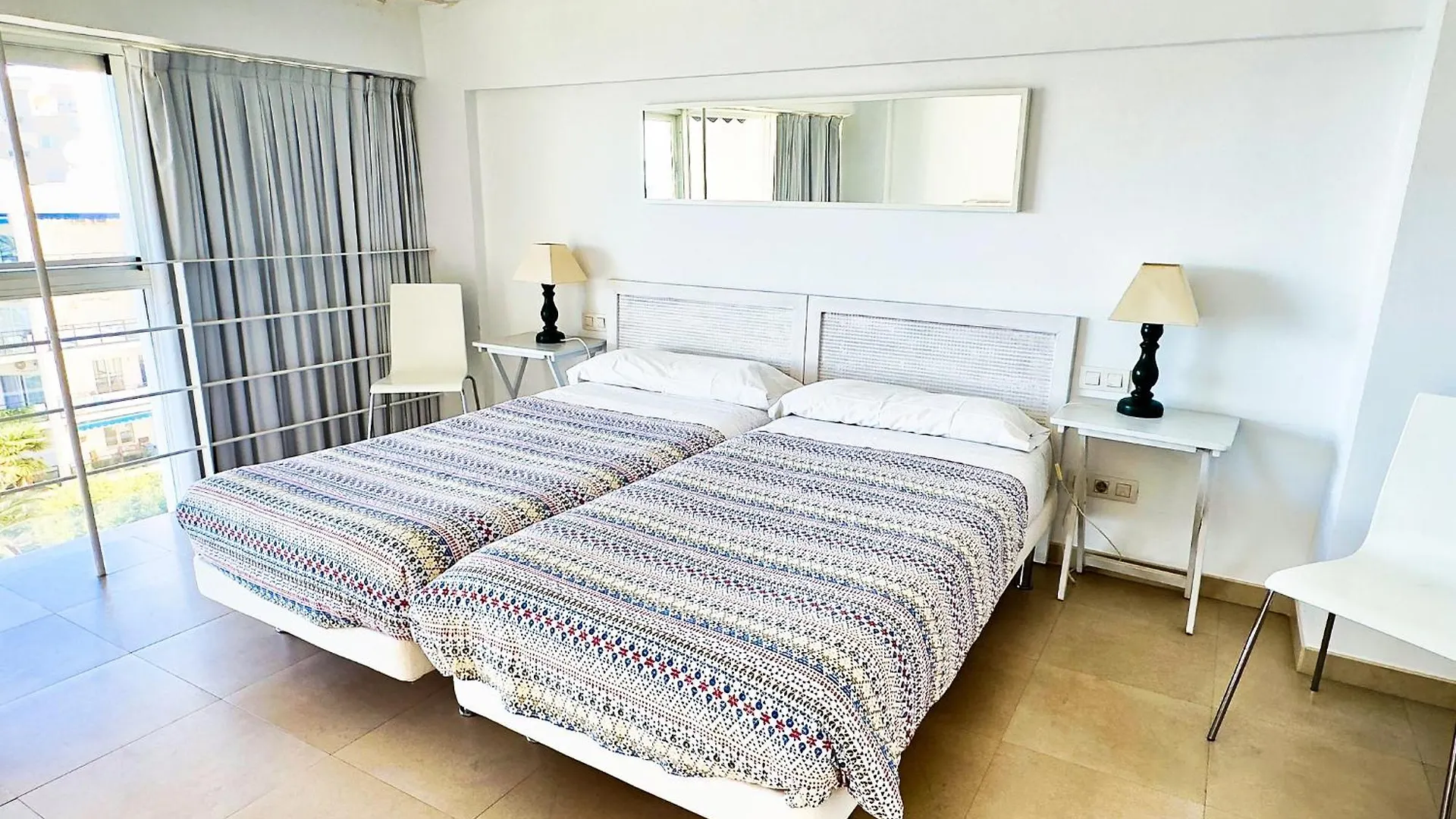 Skol 302 Super One-Bedroom Duplex With Sea Views 马尔韦利亚 西班牙